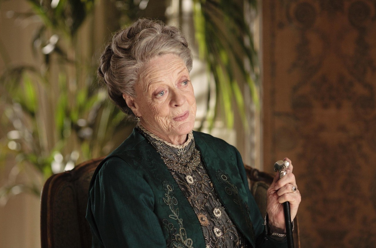 Why Maggie Smith Has To Die At The End Of Downton Abbey The Mary Sue 