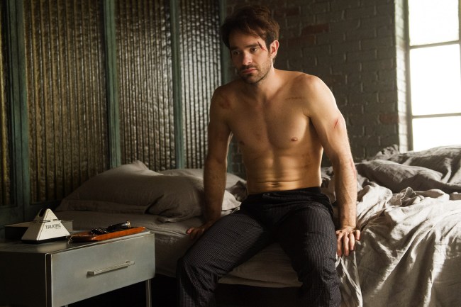 daredevil-netflix-shadows-of-the-glass-matt-murdock-charlie-cox