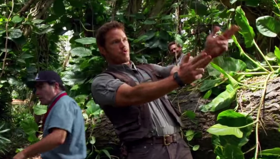 Chris Pratt Andy Dwyer Interview, Jurassic World Stunts | The Mary Sue