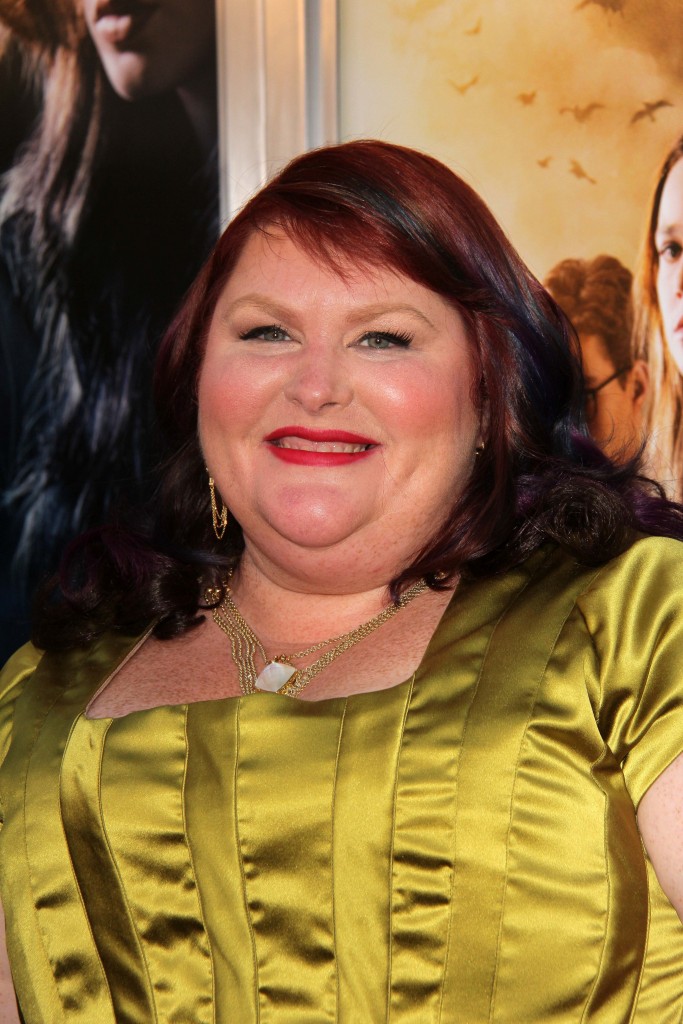 Sherrilyn Kenyon Sues Cassandra Clare The Mary Sue 