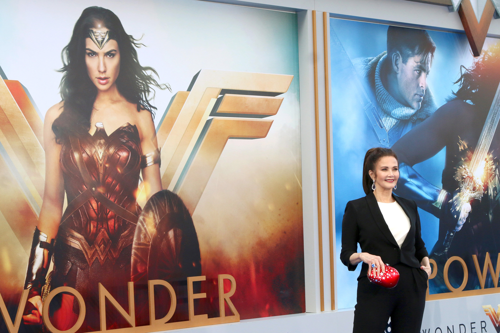 Lynda Carter Sticks Up For Wonder Woman Vs James Cameron The Mary Sue