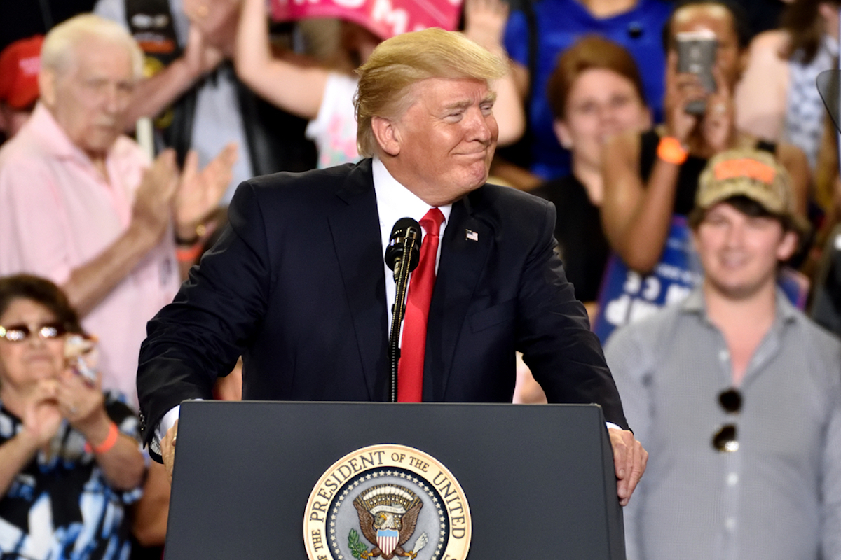 donald trump makes stupid face during speech