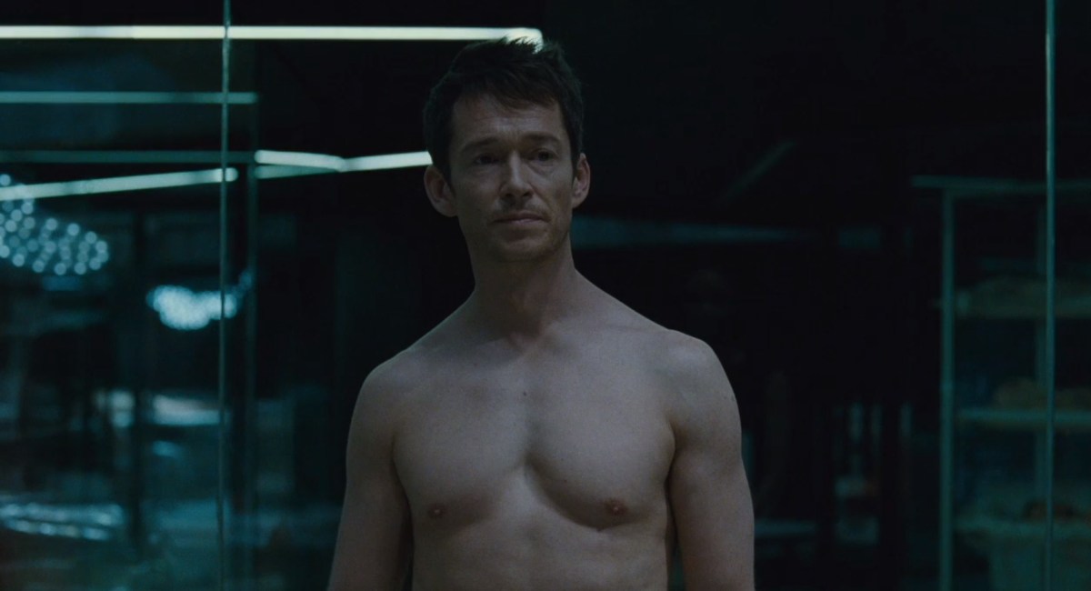 Simon Quarterman as Lee in HBO's Westworld