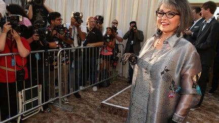 roseanne barr show cancel racist tweet