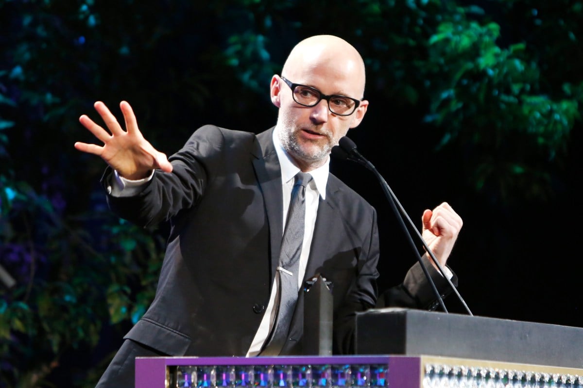 moby apologizes for being creepy with natalie portman.