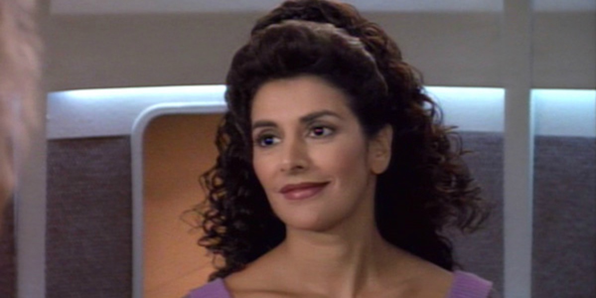 Defense Star Trek: The Next Generation's Deanna | The Mary Sue