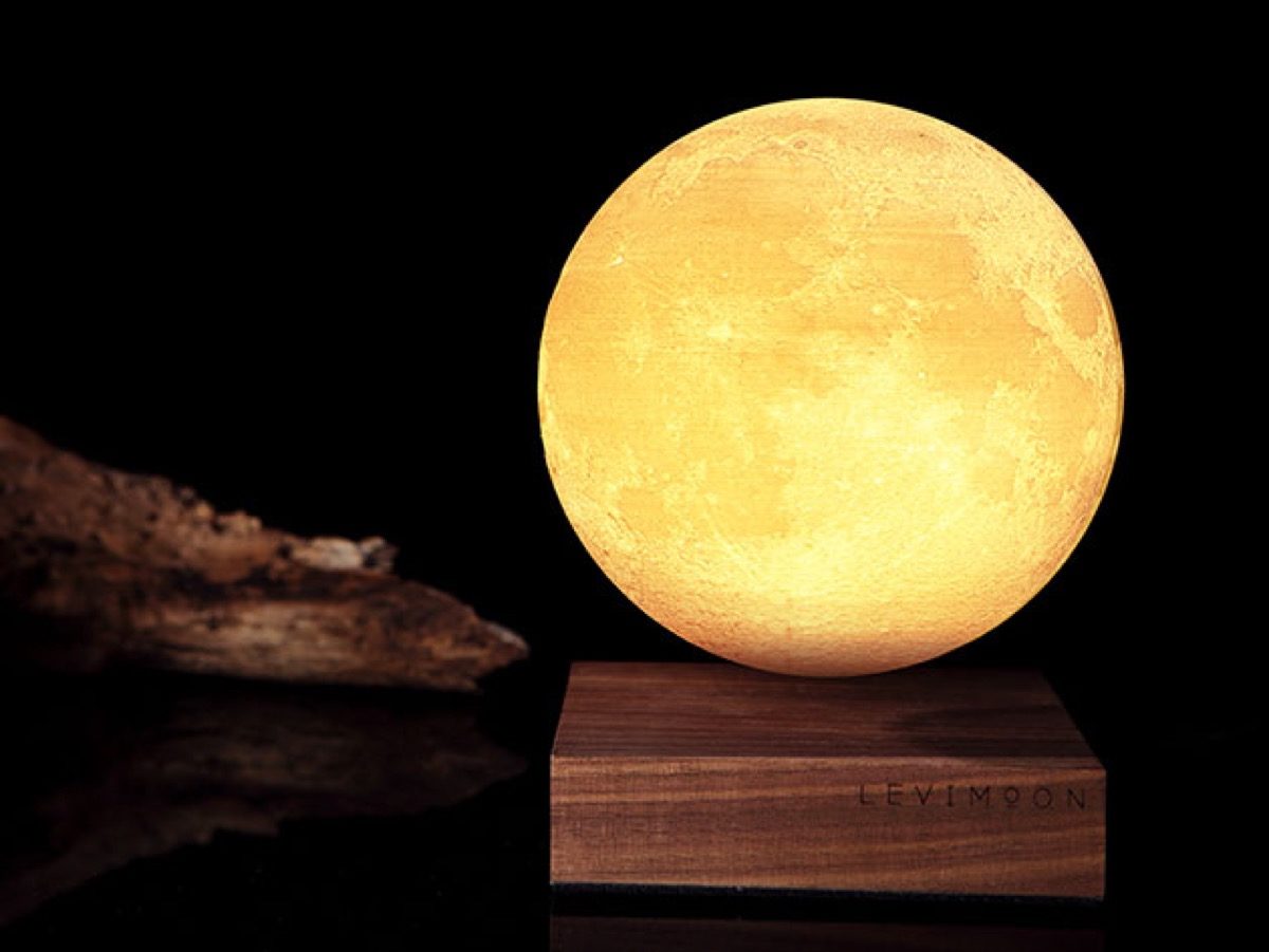 7 Great Gifts for the Anniversary of Apollo 11 Moon Landing | The Mary Sue