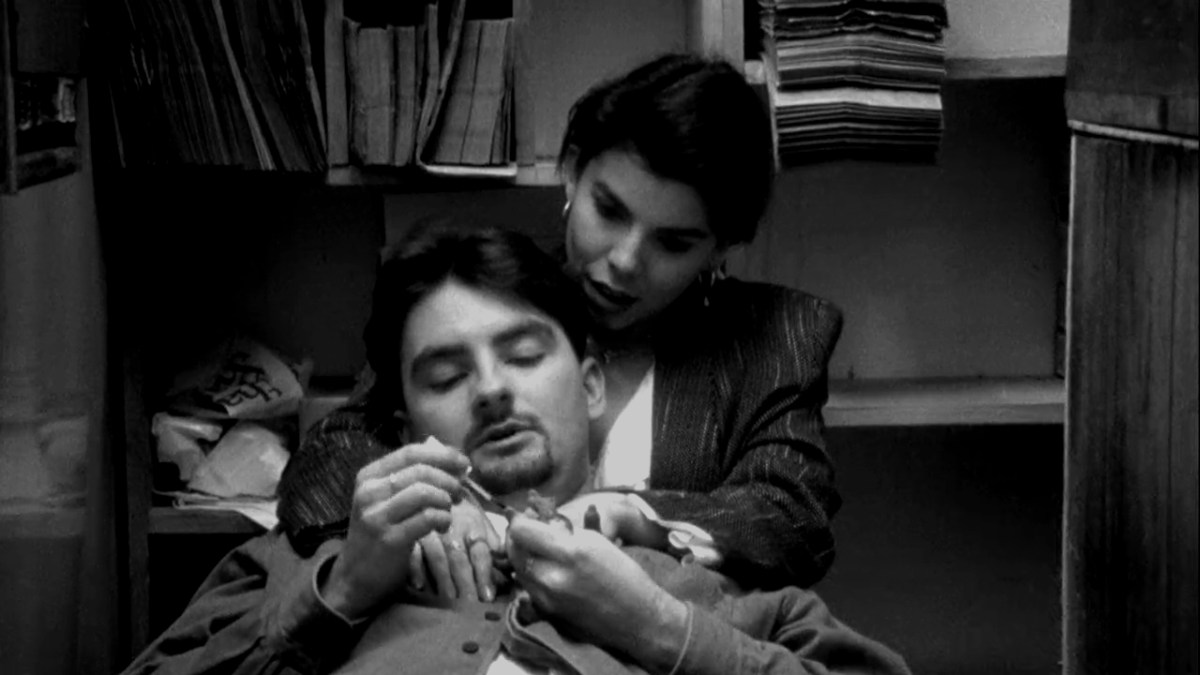 Marilyn Ghigliotti and Brian O'Halloran in Clerks (1994)