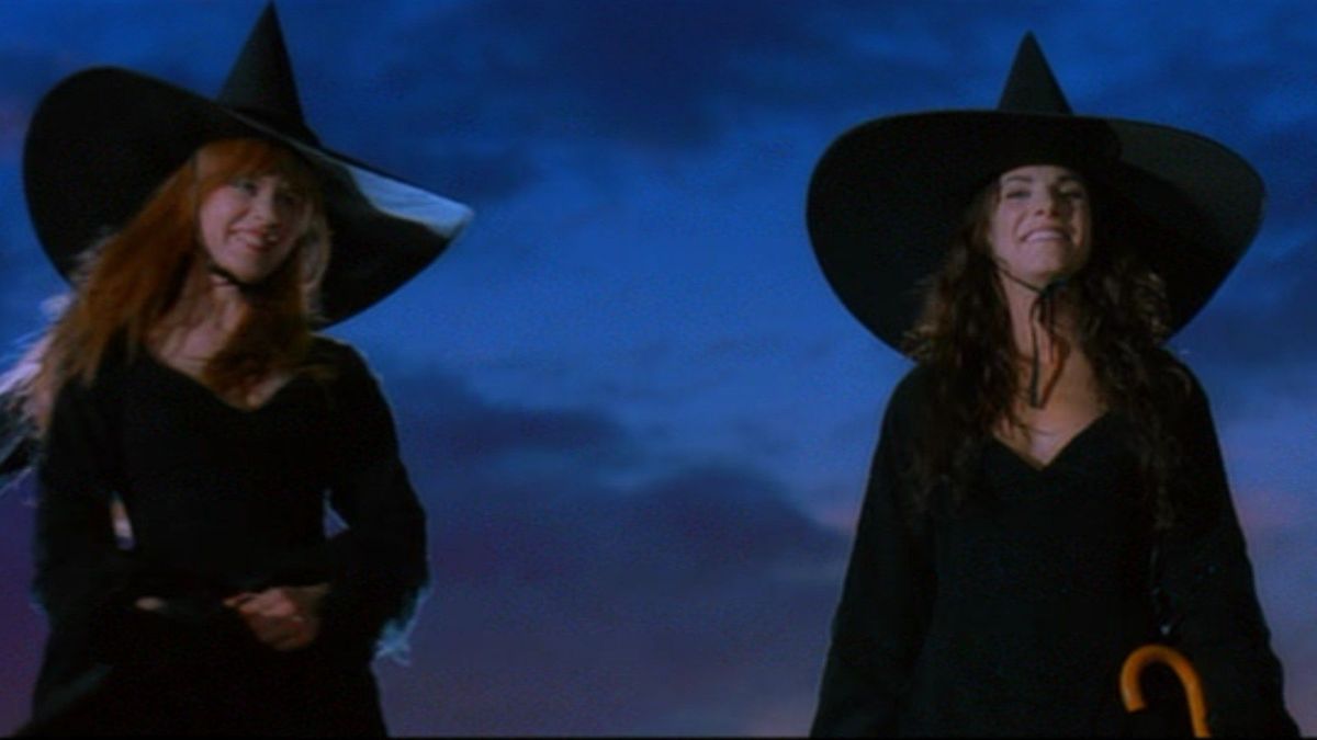 Nicole Kidman and Sandra Bullock in Practical Magic