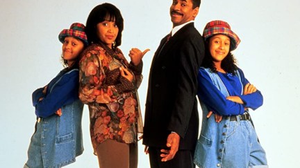 Tamera Mowry-Housley, Tim Reid, Jackée Harry, and Tia Mowry-Hardrict in Sister, Sister (1994)