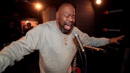 NEW YORK, NY - JANUARY 25: Biz Markie in recording studio during #TBT Night Presented By Buzzfeed at Mastercard House on January 25, 2018 in New York City. (Photo by Christopher Polk/Getty Images for Mastercard)