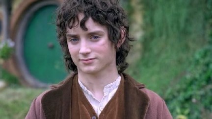 Elijah Wood poses as hobbit Frodo Baggins at Bag End in 'Lord of the Rings'