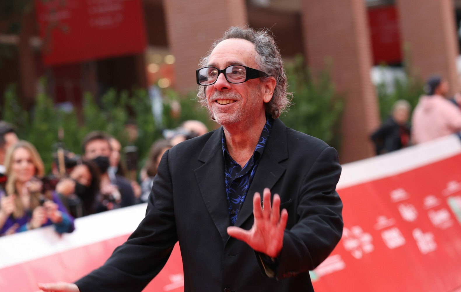 Tim Burton Says He Has No Interest in Doing a Marvel Film: 'l Can't Deal  with a Multi-Universe