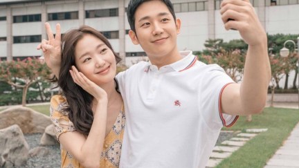 A picture of actors Kim Go-eun and Jung Hae-in in the South Korean romance movie Tune in For Love