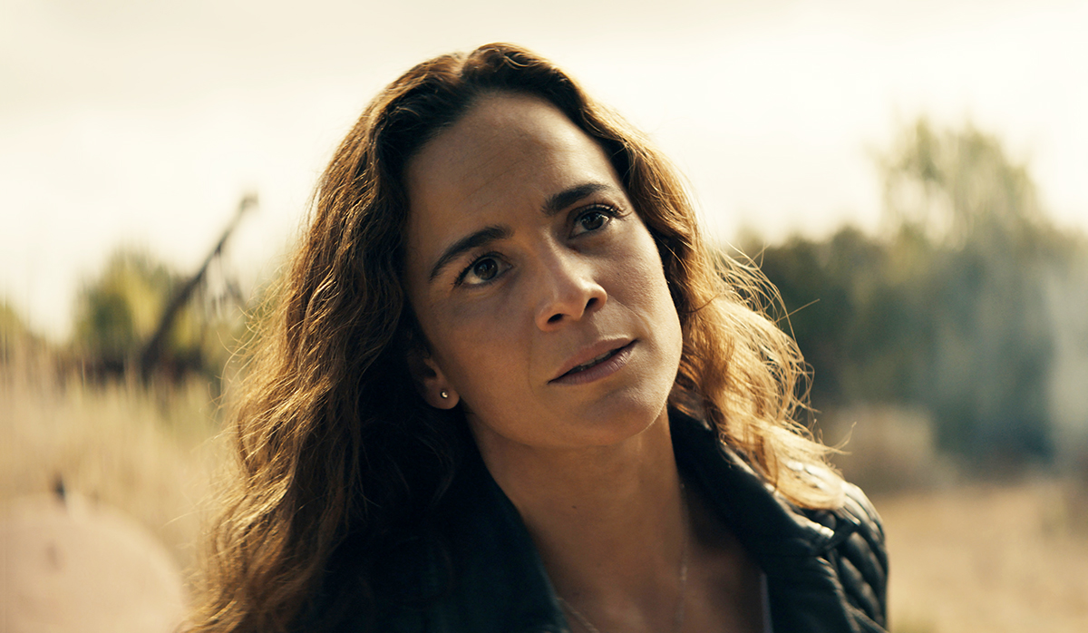 Alice Braga Loves To Keep Hypnotic Fans Guessing The Mary Sue