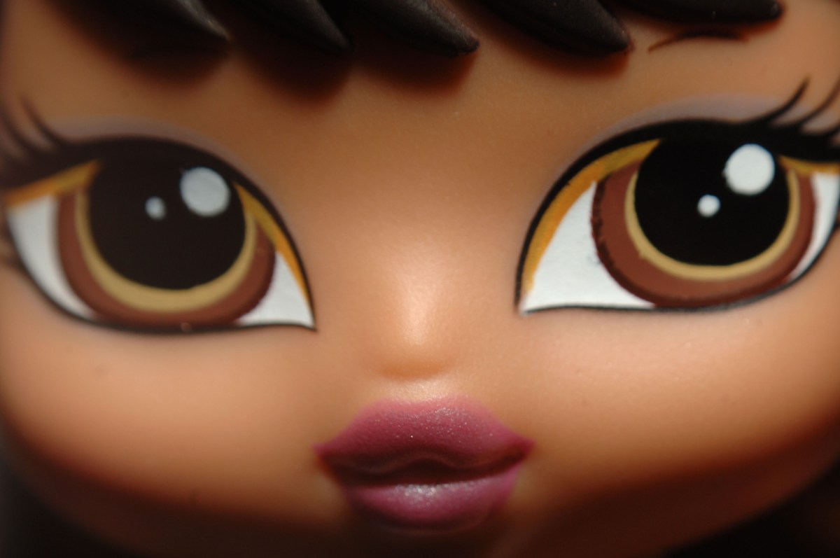 Don't mind me, just wanted to share my excitement over my latest purchase.  Such a gorgeous face 😍 : r/Bratz