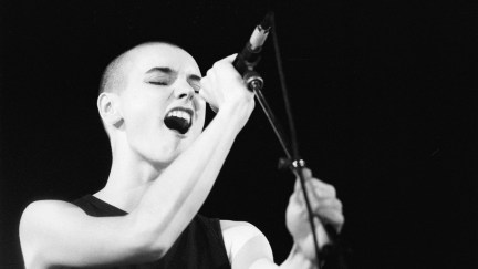 UTRECHT, NETHERLANDS-MARCH 16TH: Sinead O'Connor, voc, performs at Vredenburg on 16th march 1988 in Utrecht, the Netherlands (photo by Frans Schellekens/Redferns)