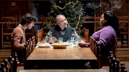 Paul Giamatti, Da'Vine Joy Randolph, and Dominic Sessa in 'The Holdovers' eating.