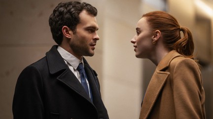 Fair Play. (L to R) Alden Ehrenreich as Luke and Phoebe Dynevor as Emily in Fair Play. Cr. Sergej Radovic / Courtesy of Netflix