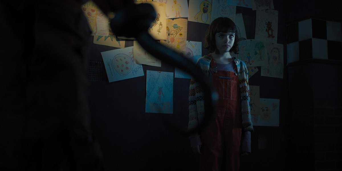 That moment you realize you were Abby as a kid, and are now Michael as an  adult. Rip my sleep schedule., FNAF Fort Scene (Five Nights at Freddy's  Movie)