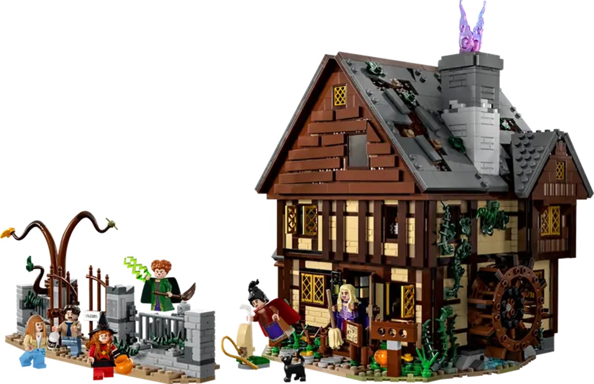 Coolest lego houses hot sale