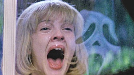 Drew Barrymore screams at Ghostface in 'Scream'