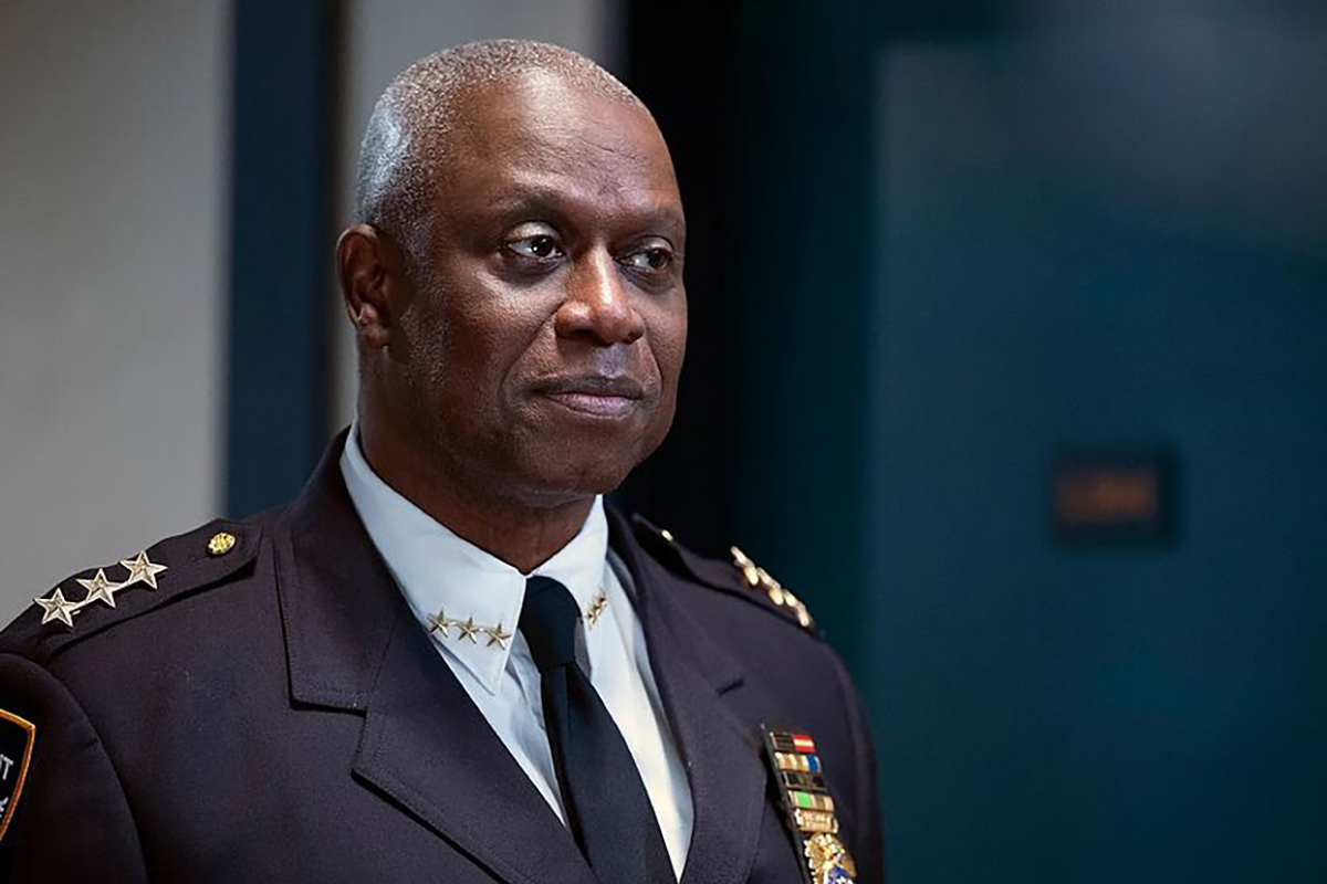 André Braugher as Raymond Holt in Brooklyn Nine-Nine smirking