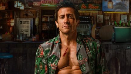 Jake Gyllenhaal wears an open Hawaiian shirt in 