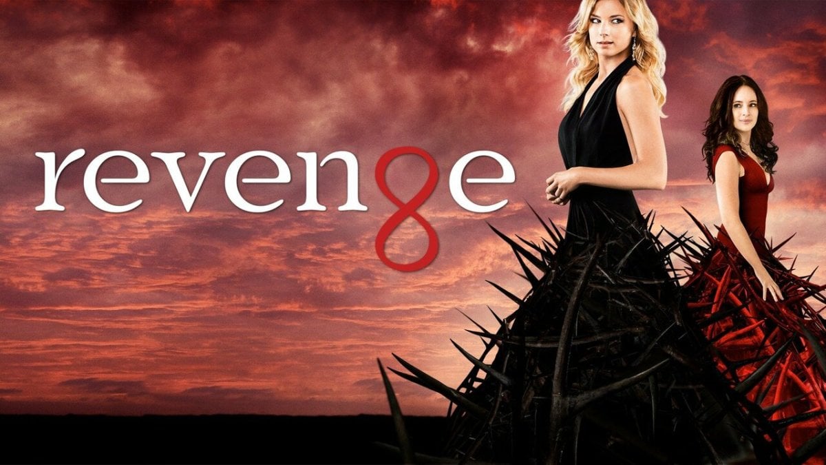 Emily Vancamp and Madeline Stowe in the poster art for 'Revenge'