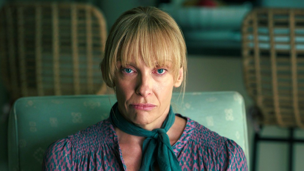 Toni Collette as Laura Oliver in Pieces of Her