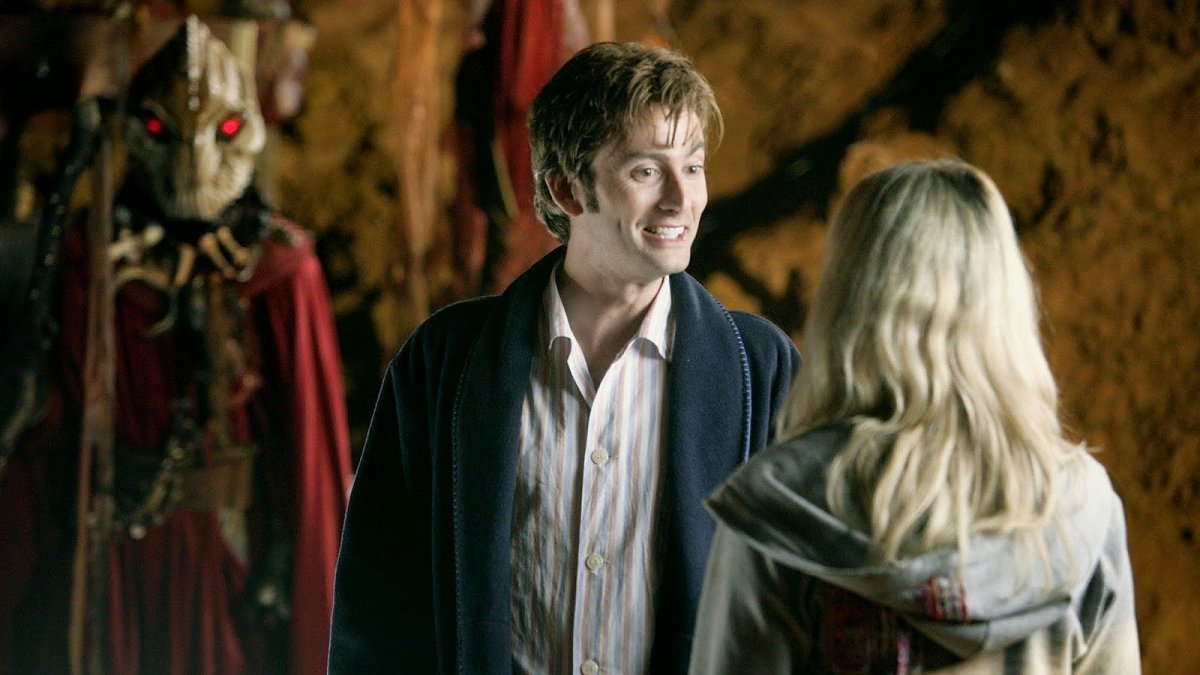 The Tenth Doctor (David Tennant) and Rose (Billie Piper) in Doctor Who "The Christmas Invasion"