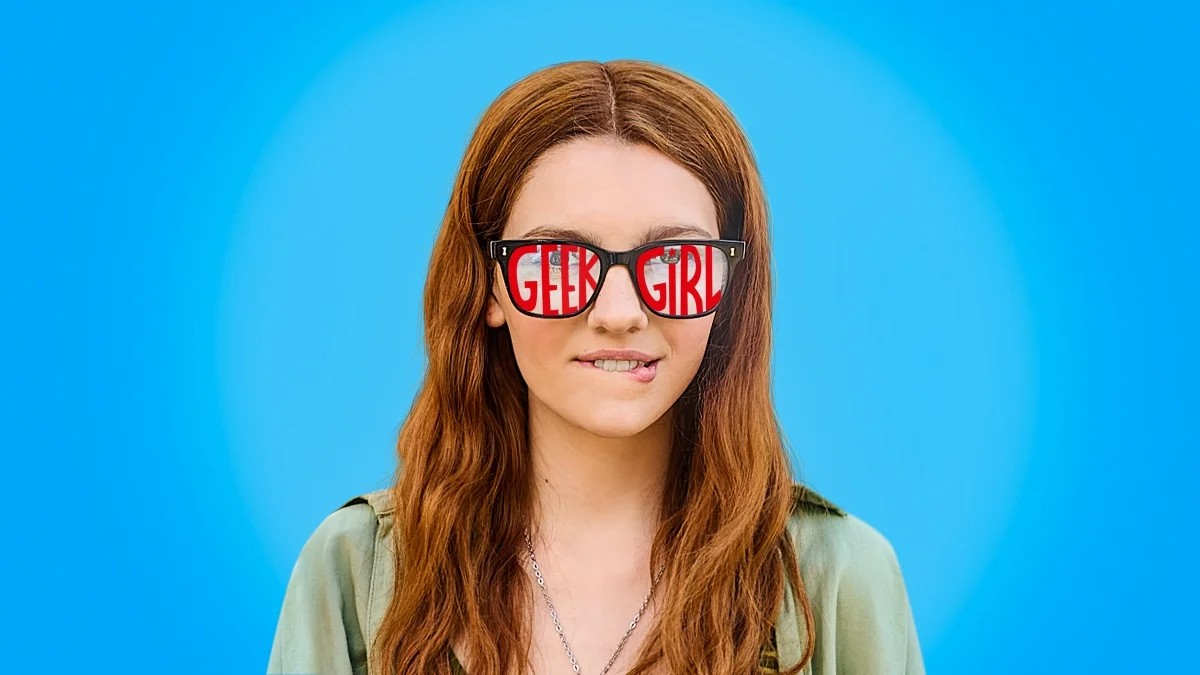 Emily Carey as Harriet Manners in Geek Girl