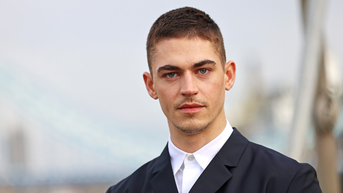 LONDON, ENGLAND - MARCH 22: Hero Fiennes-Tiffin attends the London photocall for "The Ministry Of Ungentlemanly Warfare" at HMS Belfast on March 22, 2024 in London, England. (Photo by Max Cisotti/Dave Benett/WireImage)
