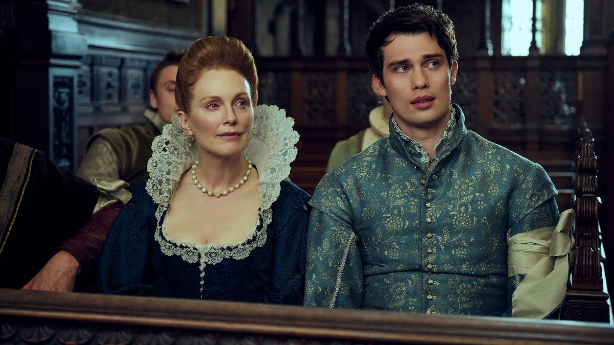 Julianne Moore as Mary Villiers and Nicholas Galitzine as George Villiers in Mary & George
