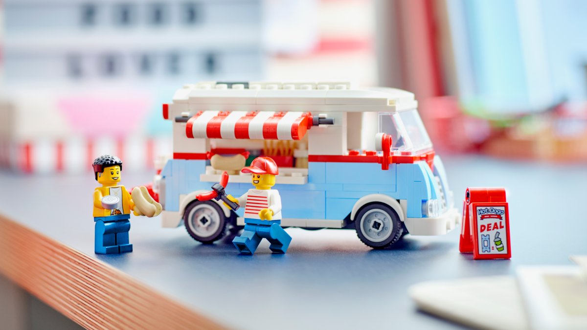 LEGO Retro Food Truck