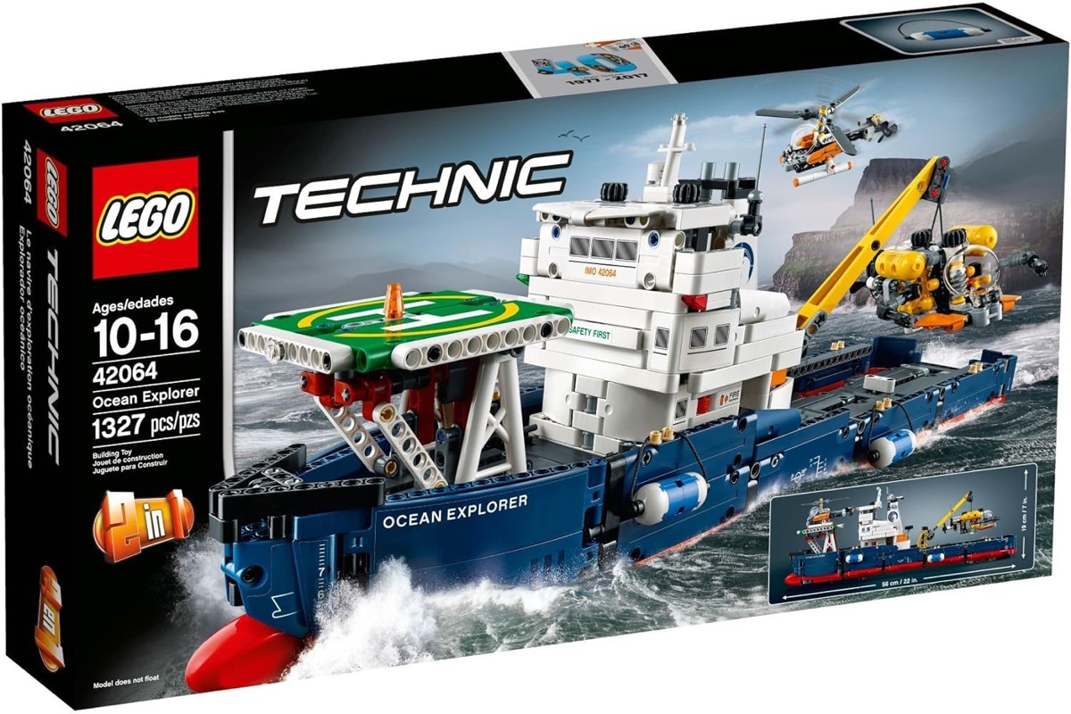 A box containing the Ocean Explorer from LEGO