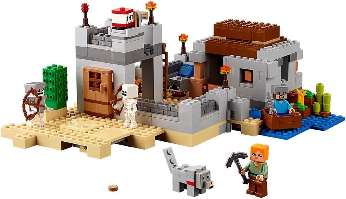 The Desert Outpost LEGO set from Minecraft