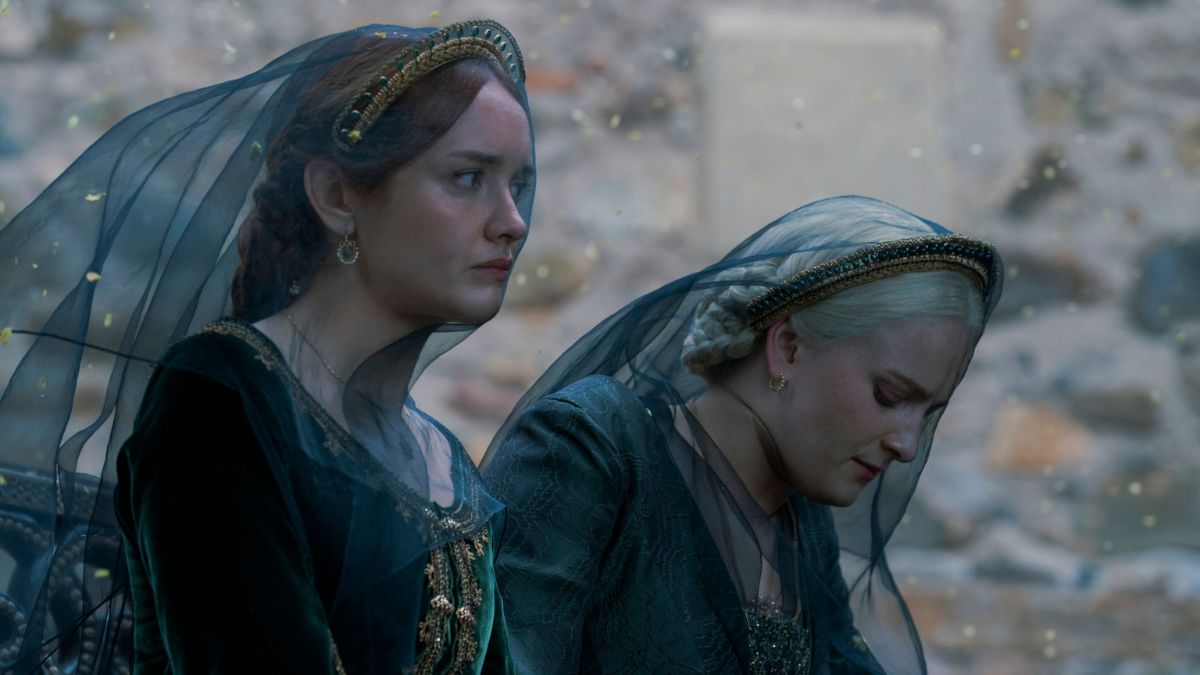 Read more about the article Olivia Cooke and Phia Saban in season 2 of “House of the Dragon”