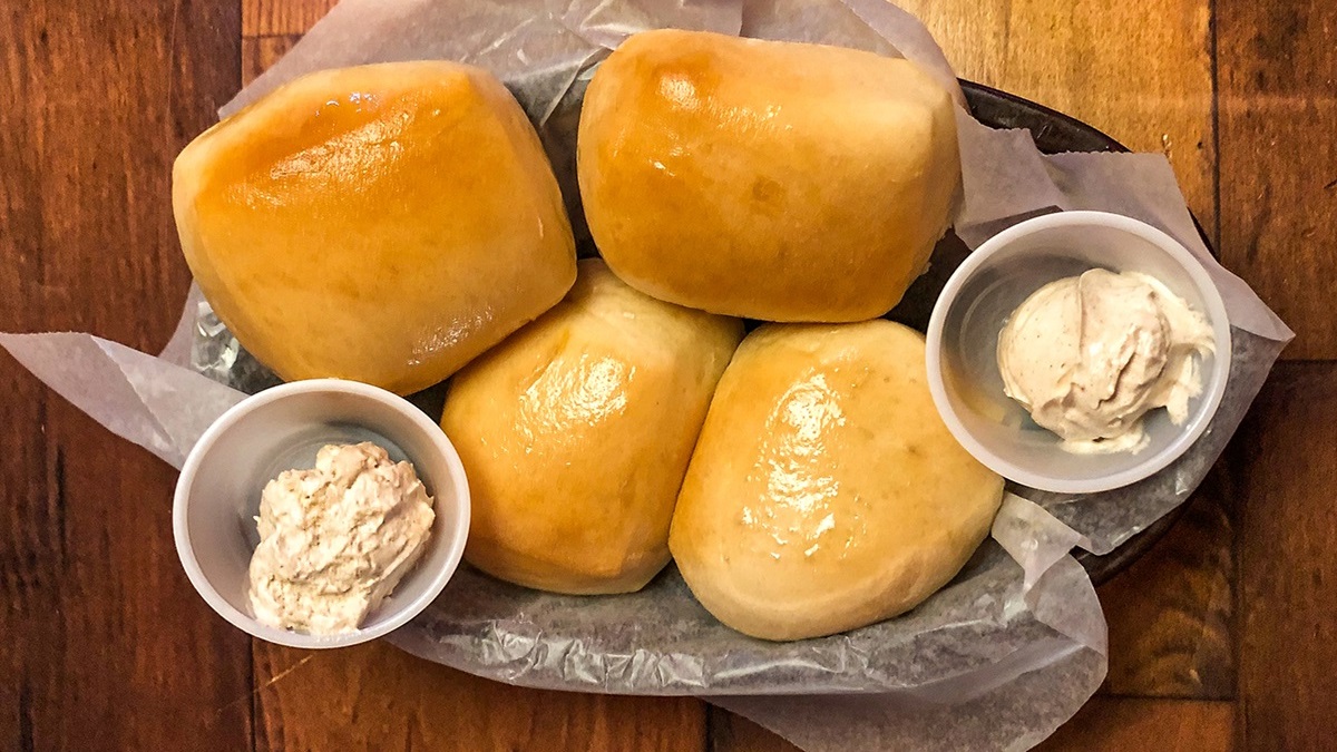 golden buttered buns by Texas Roadhouse