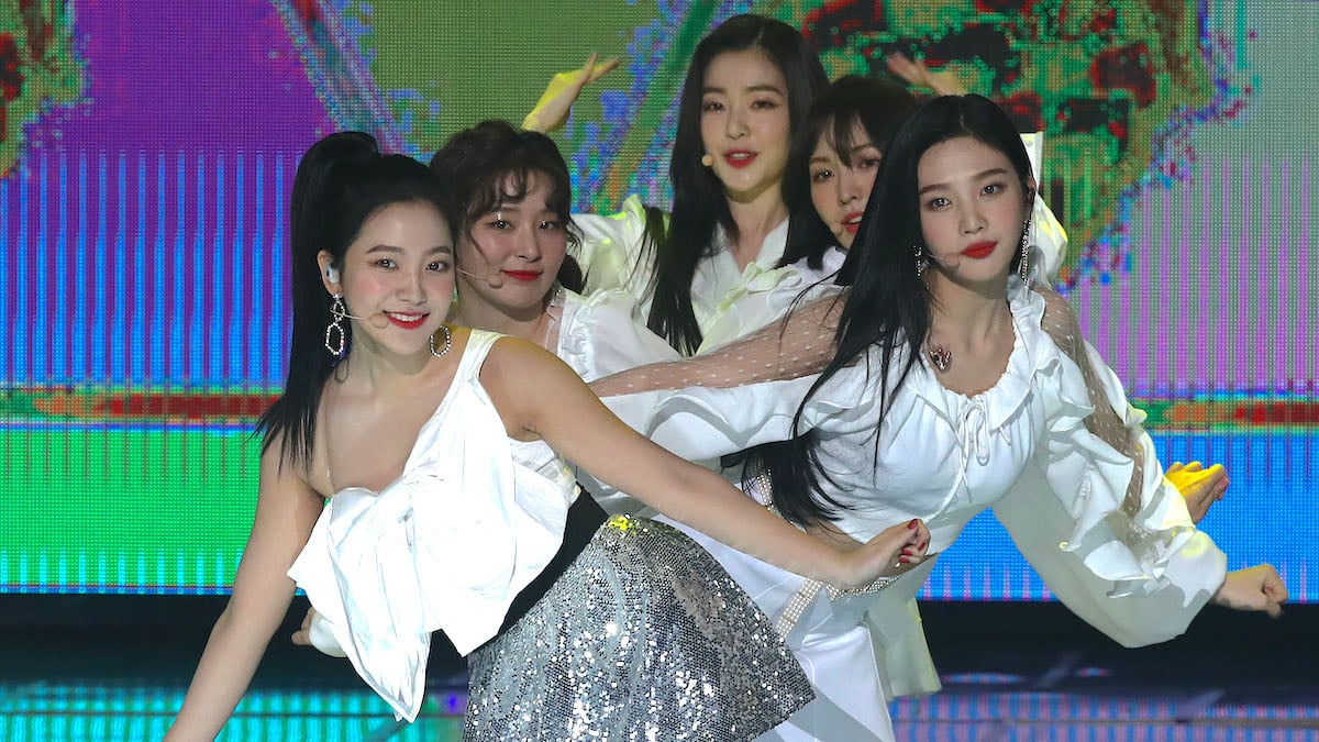 Red Velvet performs