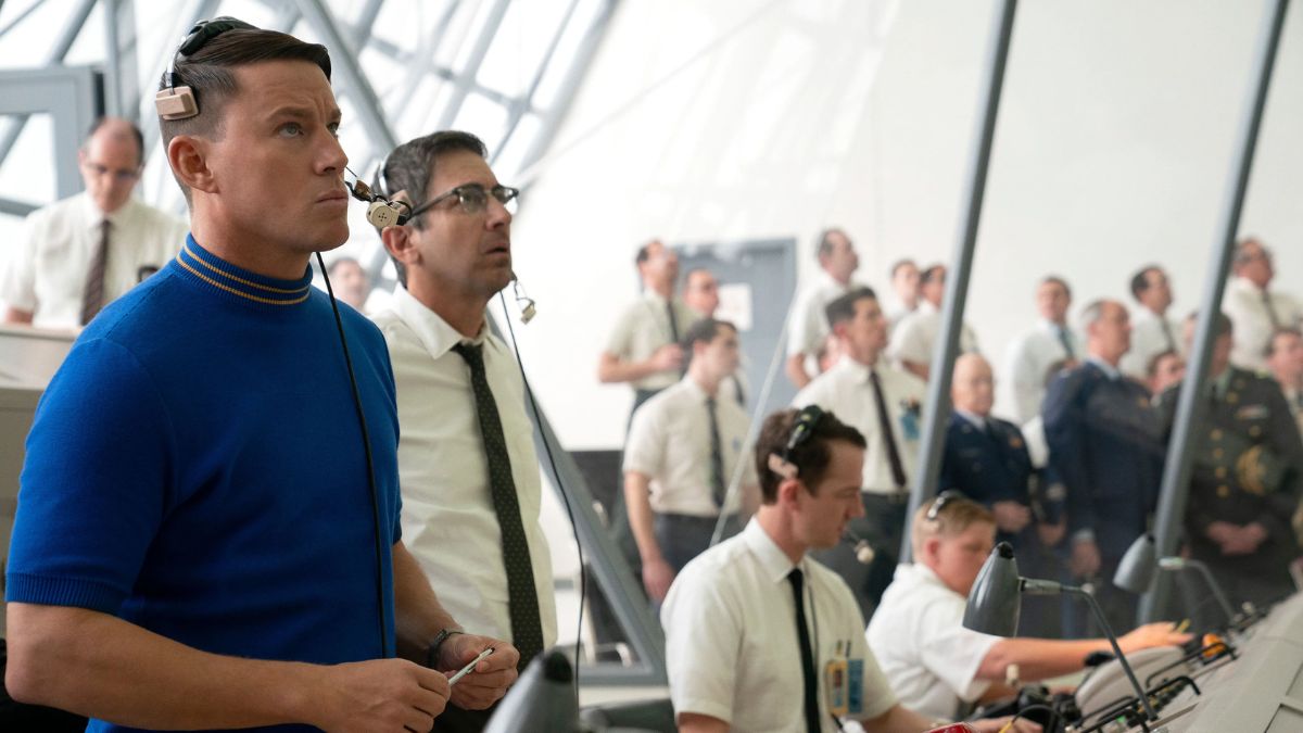 Channing Tatum as Apollo 11 project manager Cole Davis and Ray Romano as his associate Henry Smalls in Fly Me To The Moon