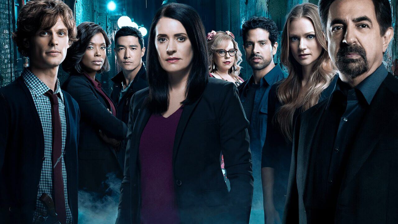 the full BAU squad with Prentiss in front