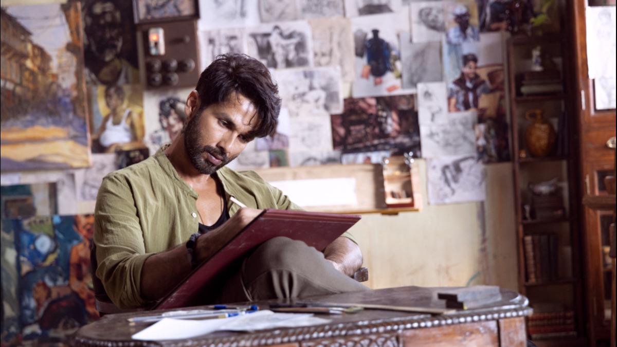 Shahid Kapoor in a still from 'Farzi'