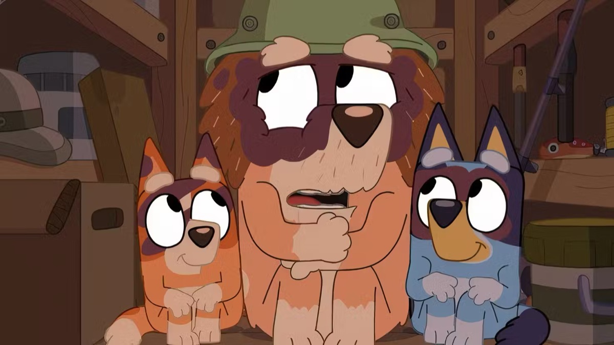 An old dog and his two grandchildren hide in a treehouse in "Bluey"