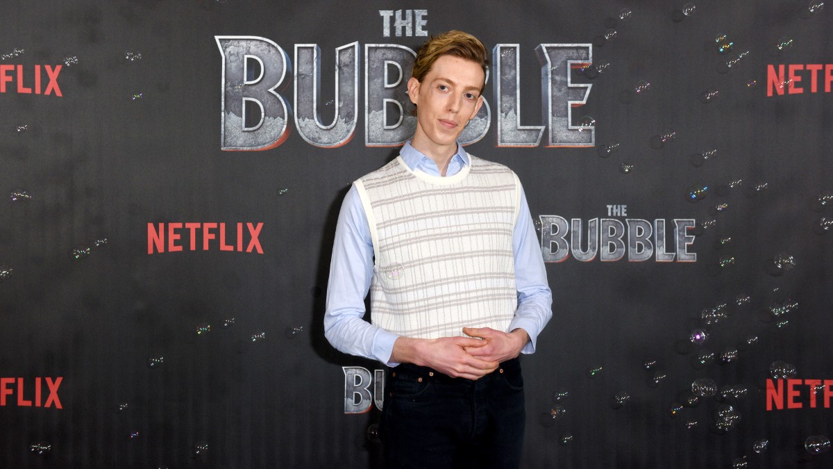 Harry Trevaldwyn poses at The Bubble photo call
