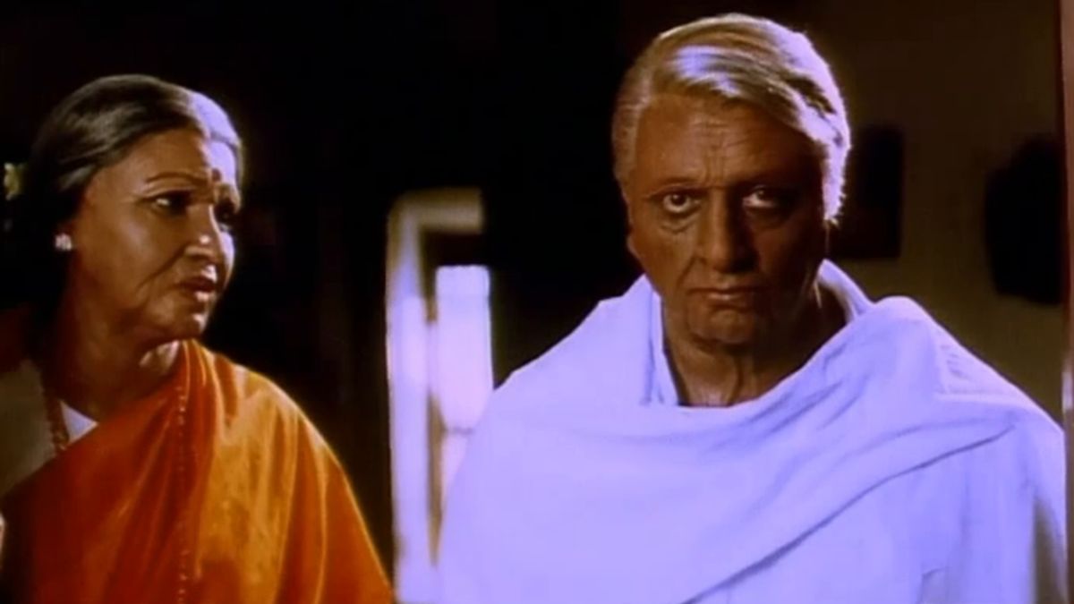 Sukanya as Amrithavalli and Kamal Haasan as Senapathy in Indian (1996)