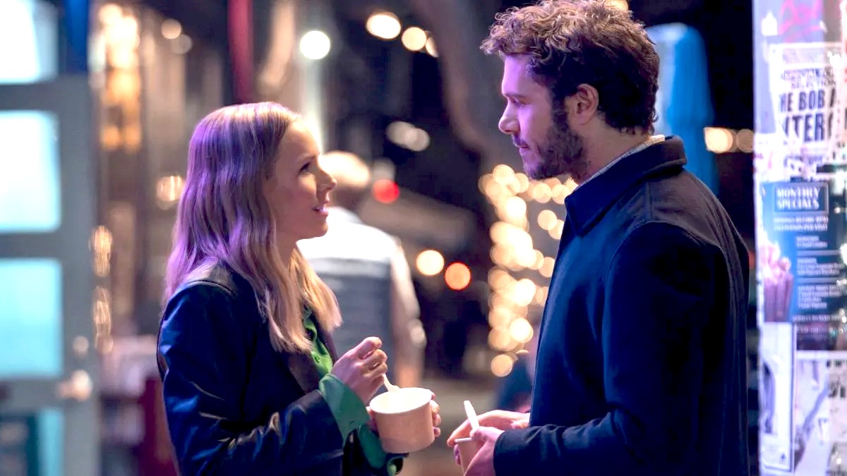 Kristen Bell as Joanne and Adam Brody as Noah eat ice cream in the streets in Nobody Wants This