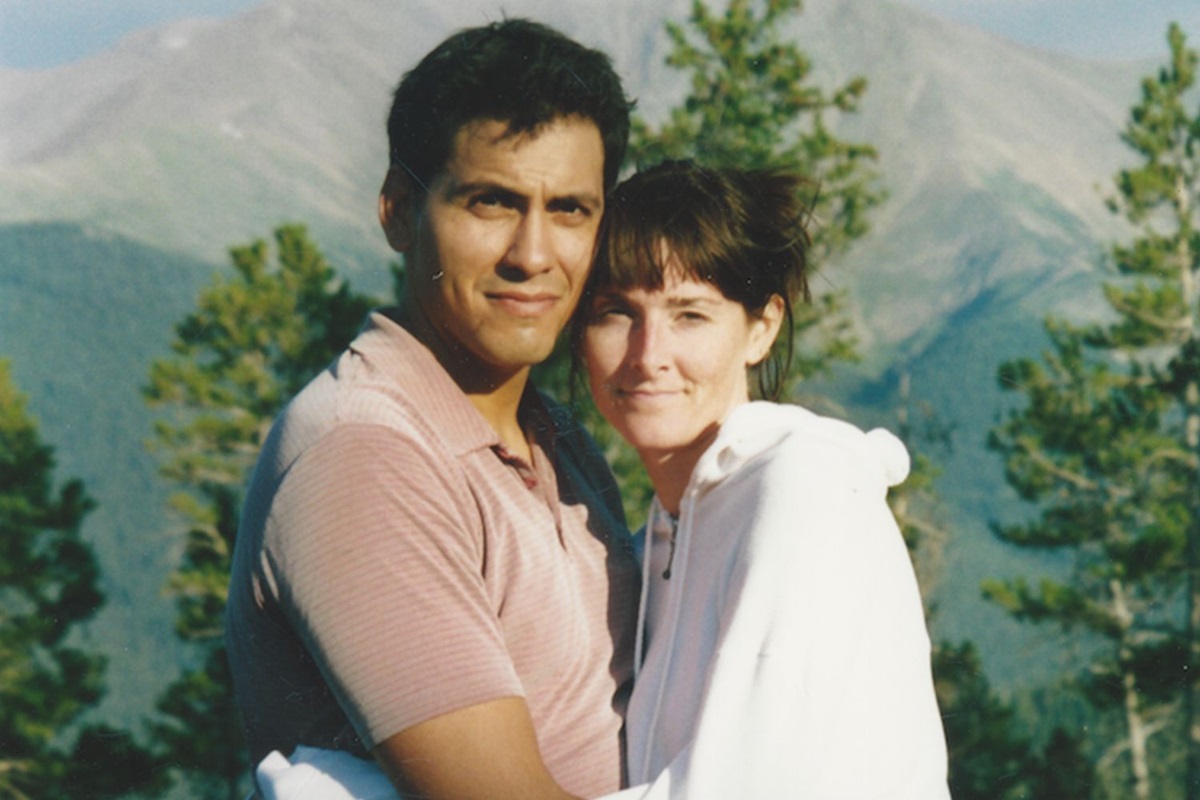 Rey Rivera and his wife Allison smiling for the camera