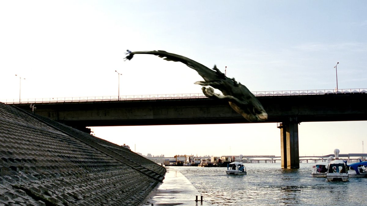 The monster of The Host jumps into the Han River