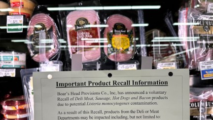 A recall notice is posted next to Boar's Head meats.